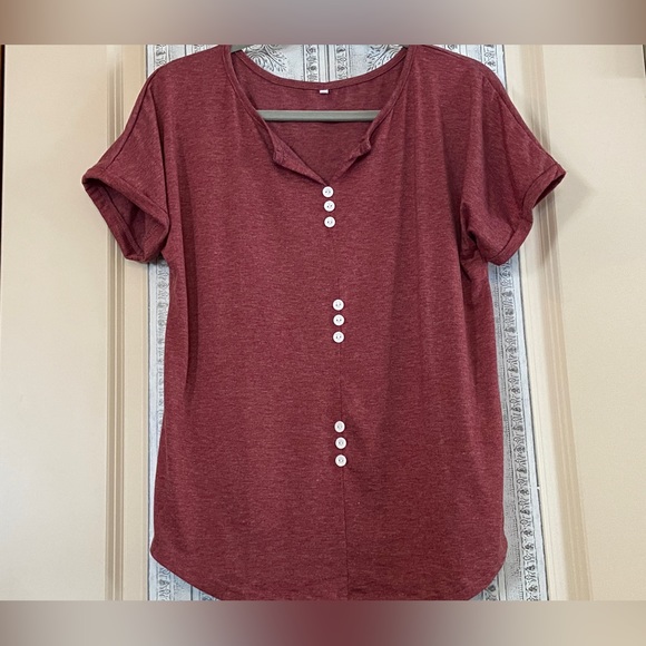 NWT Women’s Sz-M Super Lightweight Top w/9 Cute Faux Buttons, Everyday Casual - Picture 5 of 10